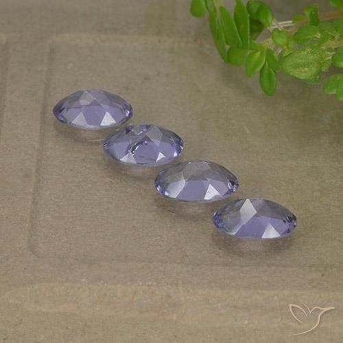 Pedras preciosas de Iolita Violeta claro médio natural de 1.43 ct, oval, VS