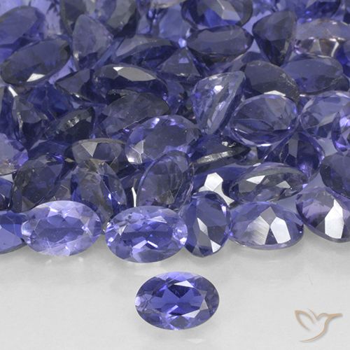 0.40ct Natural Azul prateado Iolita, oval, VS