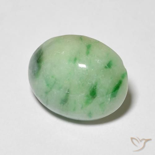 Saída verde quente Natural 4.75ct, oval, Opaco