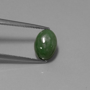 Jadeíta verde natural 2,90ct, corte oval, translúcido
