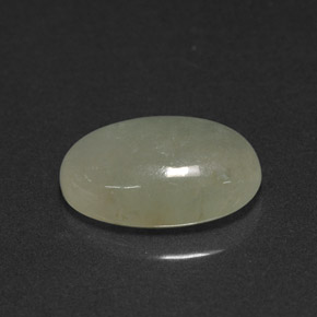 Jadeíta verde natural 3,64ct, corte oval, translúcido