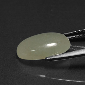 Jadeíta verde natural 3,64ct, corte oval, translúcido