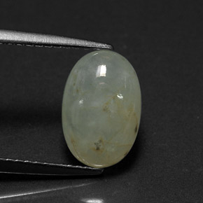 Jadeíta verde natural 2,77ct, corte oval, translúcido