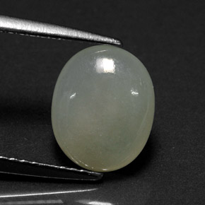 Jadeíta verde natural 2,41ct, corte oval, translúcido