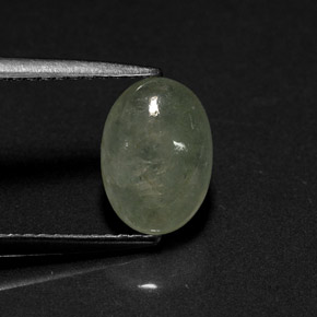 Jadeíta verde natural 1,88ct, corte oval, translúcido