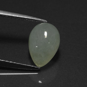 Jadeíta verde natural 2,67ct, formato de pêra, translúcido
