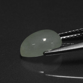 Jadeíta verde natural 2,67ct, formato de pêra, translúcido