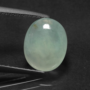 Jadeíta verde natural 2,83ct, corte oval, translúcido