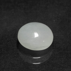 Jadeíta branco natural 2,37ct, corte oval, translúcido