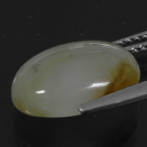 jadeita Branco Verde Natural 6.30ct, Corte Oval, Opaco