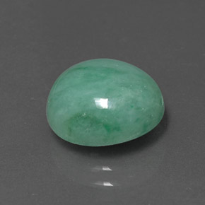 jadeita Verde Natural 4.64ct, Corte Oval, Opaco