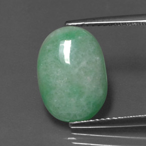 Jadeíta verde natural 4,87ct, corte oval, opaco