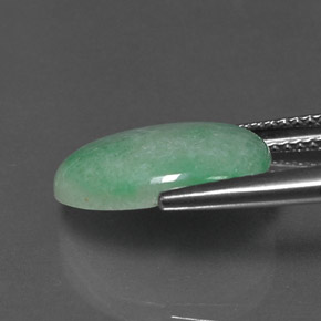 Jadeíta verde natural 4,87ct, corte oval, opaco