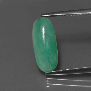 Jadeíta verde natural 3,02ct, corte oval, opaco