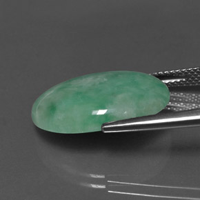 Jadeíta verde natural 12,72ct, corte oval, opaco