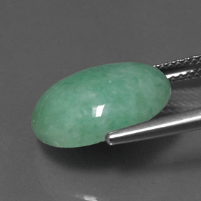 Jadeíta verde natural 8,83ct, corte oval, opaco