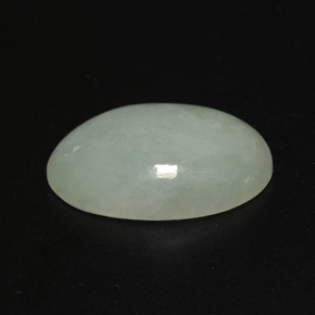 Jadeíta verde natural 12,59ct, corte oval, transparente