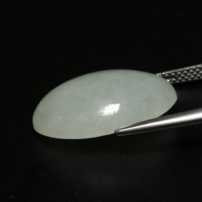 Jadeíta verde natural 12,59ct, corte oval, transparente