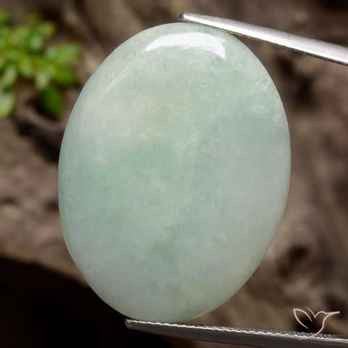 Jadeíta verde natural 34,76ct, corte oval, translúcido