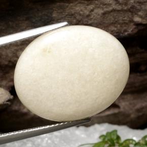 jadeita Branco Natural 9.73ct, Corte Oval, Translúcido