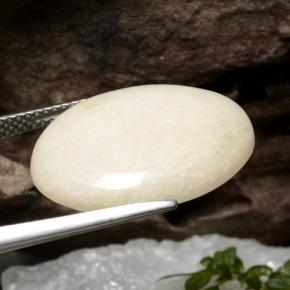 jadeita Branco Natural 9.73ct, Corte Oval, Translúcido