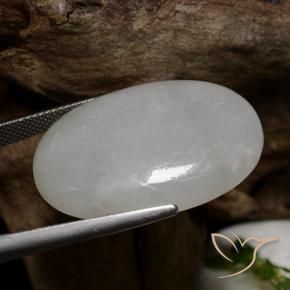 Jadeíta cinza médio Natural 38.19ct, oval, Translúcido