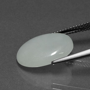 Jadeíta verde natural 7,02ct, corte oval, opaco