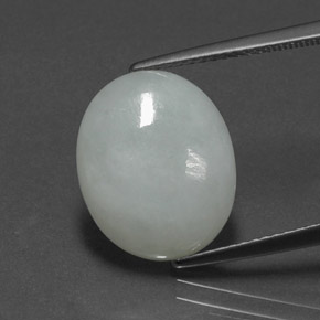 Jadeíta verde natural 7,49ct, corte oval, opaco