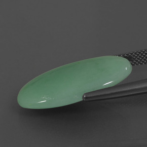 jadeita Verde Natural 19.15ct, Corte Oval, Opaco