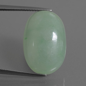 jadeita Verde Natural 18.38ct, Corte Oval, Translúcido