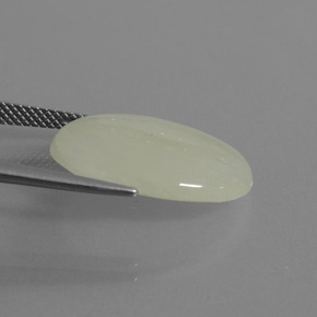 Jadeíta verde natural 8,34ct, corte oval, transparente