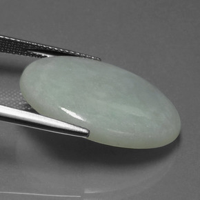 jadeita Verde Natural 18.53ct, Corte Oval, Translúcido