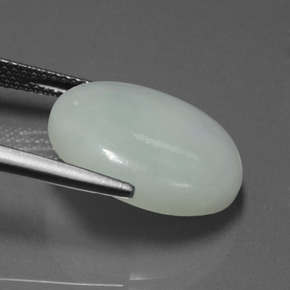 Jadeíta verde natural 10,46ct, corte oval, translúcido