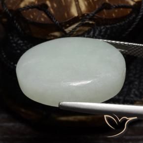 Jadeíta Verde médio Natural 27.95ct, oval, Translúcido