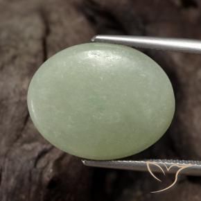 Jadeíta Verde oliva Natural 13.32ct, oval, Translúcido