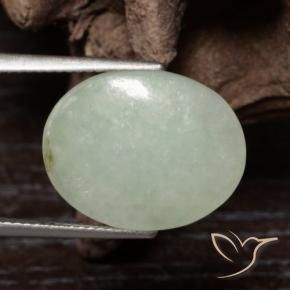 Jadeíta Luz verde Natural 10.40ct, oval, Translúcido