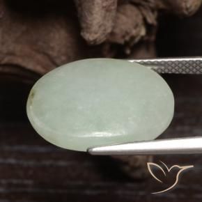 Jadeíta Luz verde Natural 10.40ct, oval, Translúcido