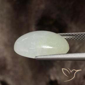 Jadeíta Verde Claro Quente Natural 8.25ct, oval, Translúcido