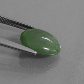 Jadeíta verde natural 2,77ct, corte oval, translúcido