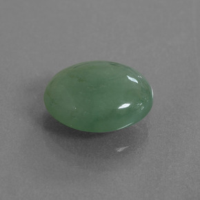 Jadeíta verde natural 5,60ct, corte oval, translúcido