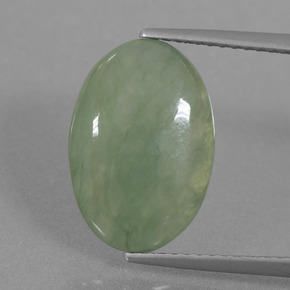 Jadeíta verde natural 5,67ct, corte oval, translúcido