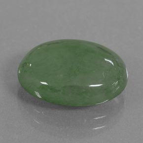 Jadeíta verde natural 7,53ct, corte oval, translúcido