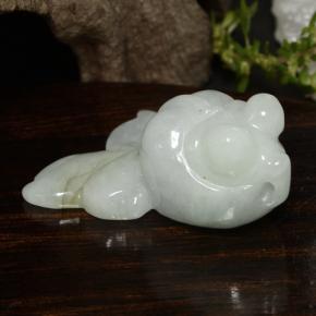 Jadeíta branco natural 39,59ct, forma extravagante, translúcido