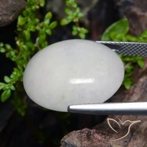 Jadeíta cinza médio Natural 23.67ct, oval, Translúcido