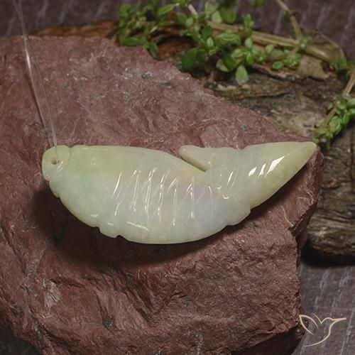 Jadeíta Médio Verde-Amarelo Natural 29.72ct, Chique, Translúcido