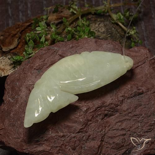 Jadeíta Médio Verde-Amarelo Natural 31.90ct, Chique, Translúcido