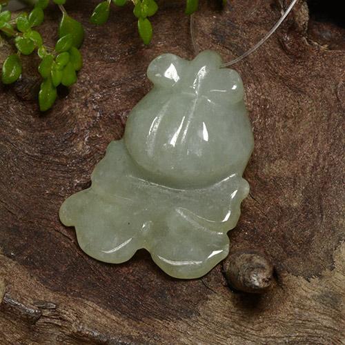 Jadeíta verde natural 24,53ct, forma extravagante, translúcido