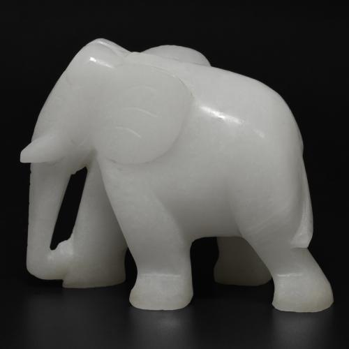 Jadeíta branco natural 1256,64ct, forma extravagante, opaco