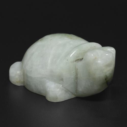 Jadeíta verde natural 117,19ct, forma extravagante, opaco