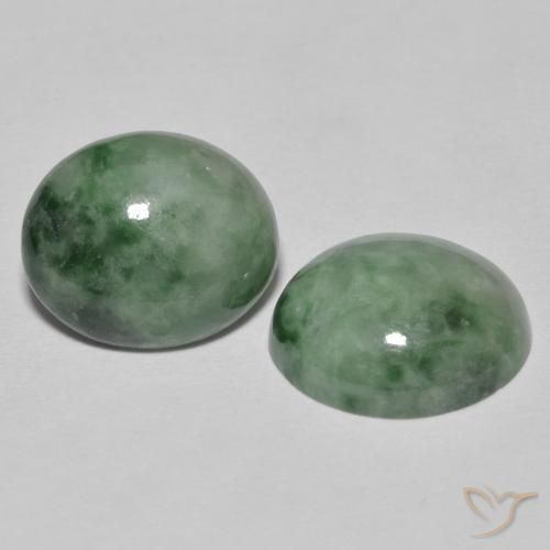 Pedras preciosas de Jadeíta Verde Floresta Pálido natural de 9.15 ct, oval, Opaco